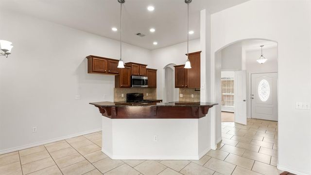 17720 Spacious Sky Court, Edmond, OK 73012