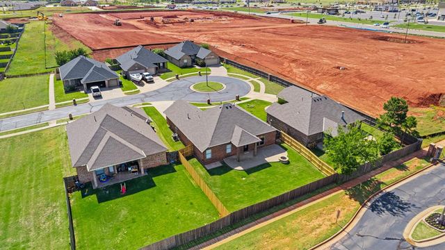17720 Spacious Sky Court, Edmond, OK 73012