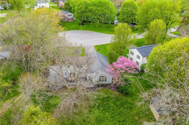 217 Huckleberry Rd, Farmington, NY 14425