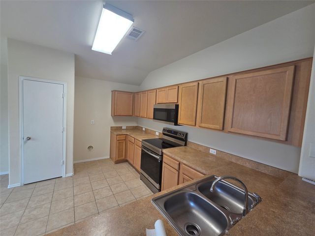 7821 Red Spring Road, Dallas, TX 75241