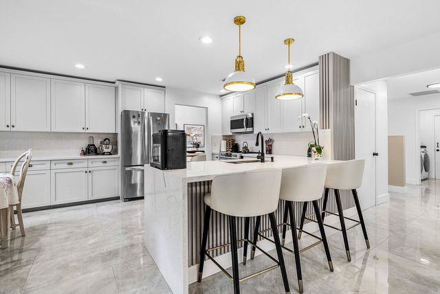 20797 Cabrillo Way, Boca Raton, FL 33428