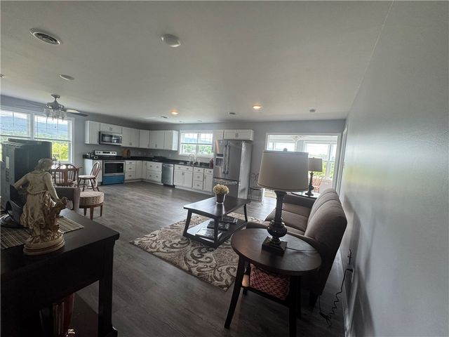 160 Brownfield Ln, South Union Twp, PA 15401