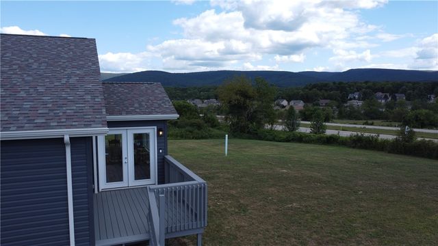 160 Brownfield Ln, South Union Twp, PA 15401