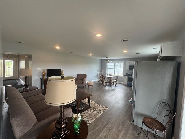 160 Brownfield Ln, South Union Twp, PA 15401