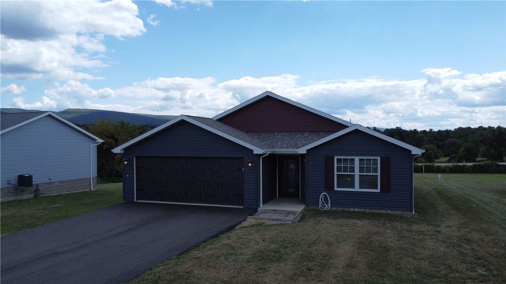 160 Brownfield Ln, South Union Twp, PA 15401