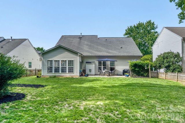 11718 Planters Estates Drive, Charlotte, NC 28278