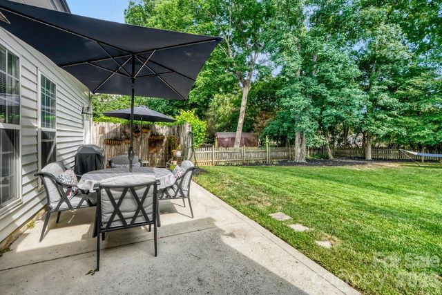 11718 Planters Estates Drive, Charlotte, NC 28278