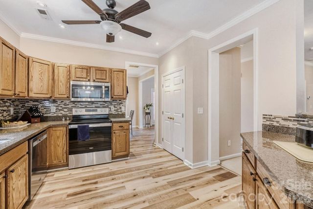 11718 Planters Estates Drive, Charlotte, NC 28278
