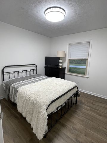 137 Bethany Rd, Red Boiling Springs, TN 37150