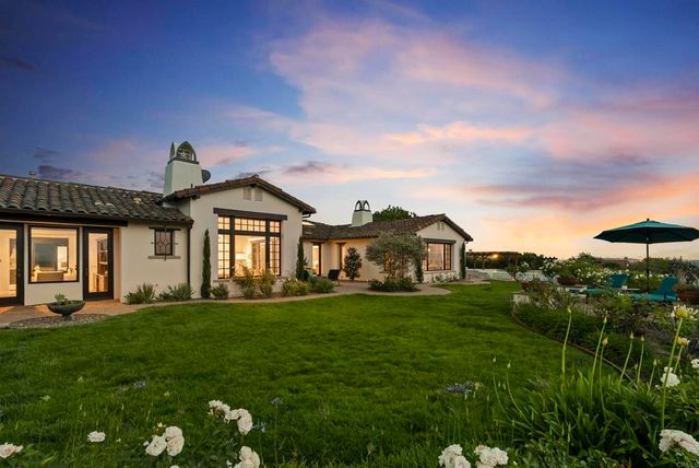 8062 Entrada De Luz E, San Diego, CA 92127