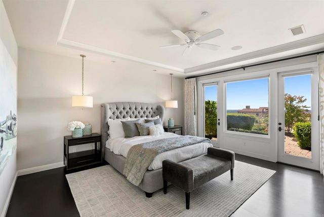 8062 Entrada De Luz E, San Diego, CA 92127
