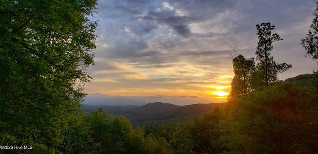 660 Buck Ridge Drive, Murphy, NC 28906
