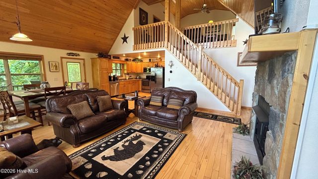 660 Buck Ridge Drive, Murphy, NC 28906