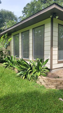110 Sunset Boulevard, Conroe, TX 77303