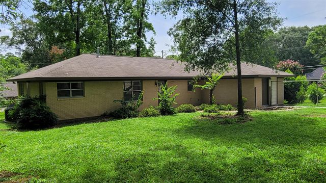 110 Sunset Boulevard, Conroe, TX 77303