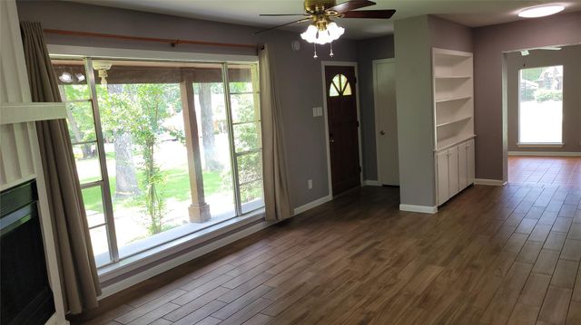 110 Sunset Boulevard, Conroe, TX 77303