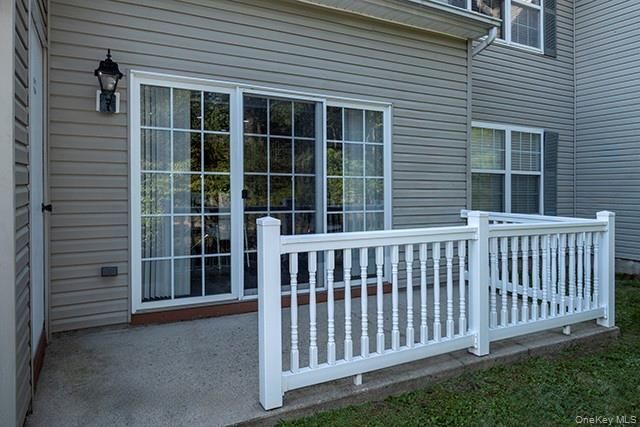 7 Neal 7, Setauket, NY 11733