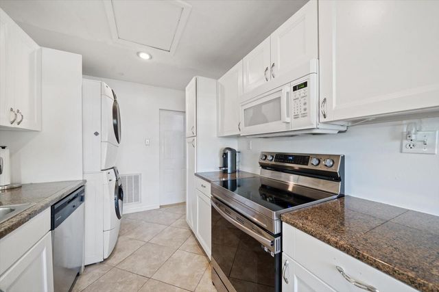 4028 12TH AVENUE N, St Petersburg, FL 33713