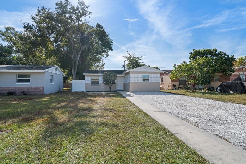 Image 24 of property listing at 4028 12TH AVENUE N, St Petersburg, FL 33713