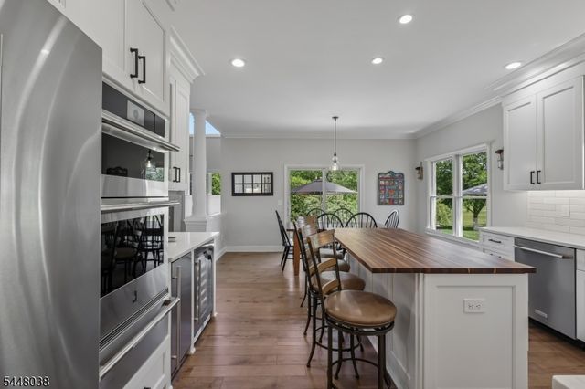 9 Sandpiper Ct, Montgomery Twp., NJ 08558