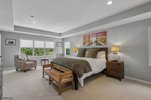9 Sandpiper Ct, Montgomery Twp., NJ 08558