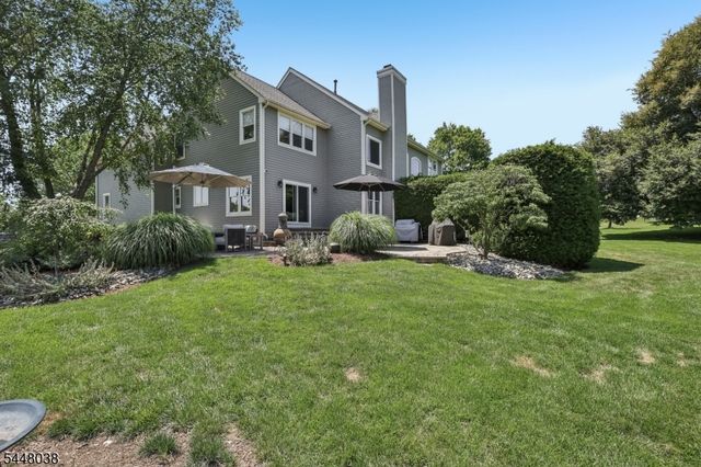 9 Sandpiper Ct, Montgomery Twp., NJ 08558