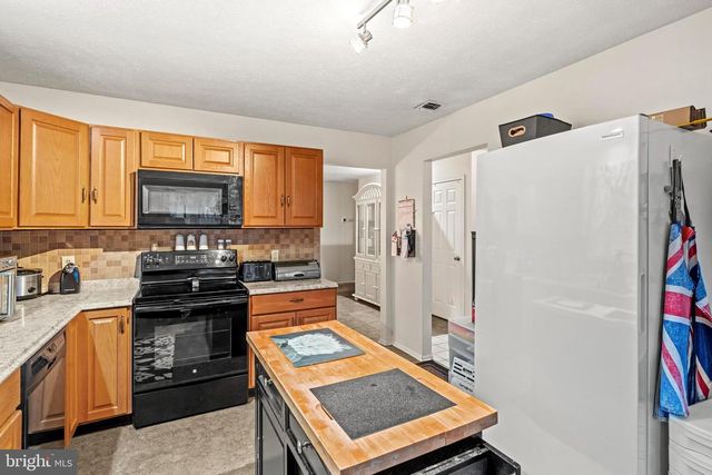 224 VALLEY FORGE DR, Little Egg Harbor Twp, NJ 08087