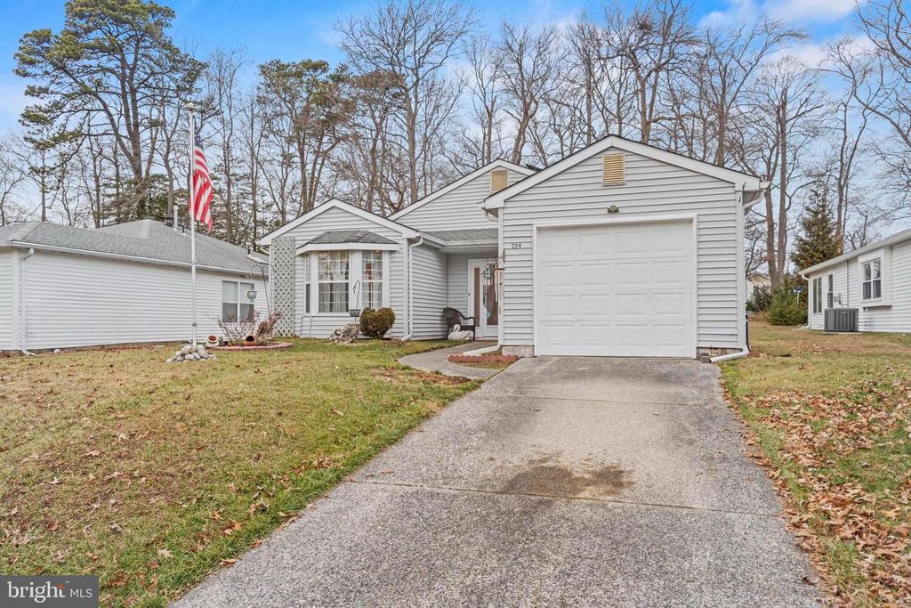 224 VALLEY FORGE DR, Little Egg Harbor Twp, NJ 08087