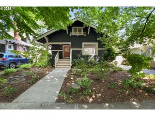 2438 Ne 7TH Ave, Portland, OR 97212
