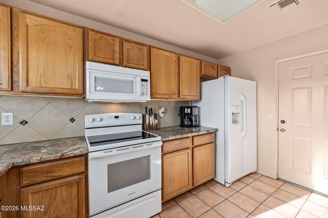3310 W Morgan Road, Tucson, AZ 85745
