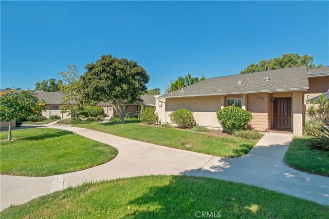 8565 Sierra Circle 916A, Huntington Beach, CA 92646