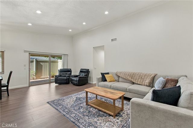 8565 Sierra Circle 916A, Huntington Beach, CA 92646