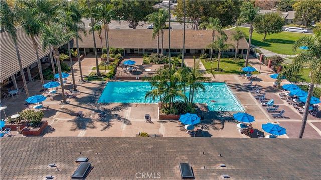 8565 Sierra Circle 916A, Huntington Beach, CA 92646