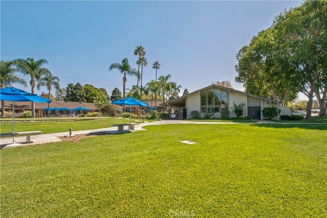 8565 Sierra Circle 916A, Huntington Beach, CA 92646