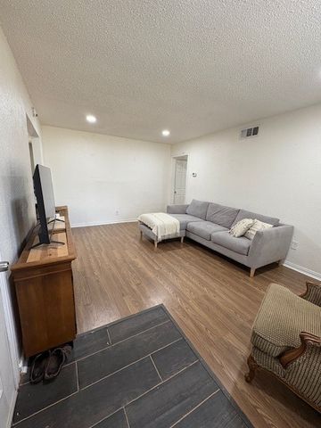 3125 Palo Alto Drive, Dallas, TX 75241