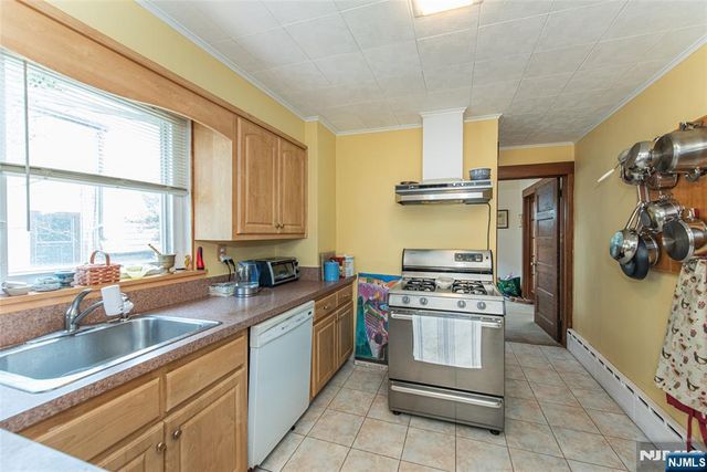 253 Merrison Street, Teaneck, NJ 07666