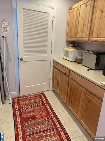 253 Merrison Street, Teaneck, NJ 07666