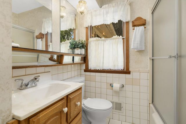 3908 Hayes Street NE, Columbia Heights, MN 55421