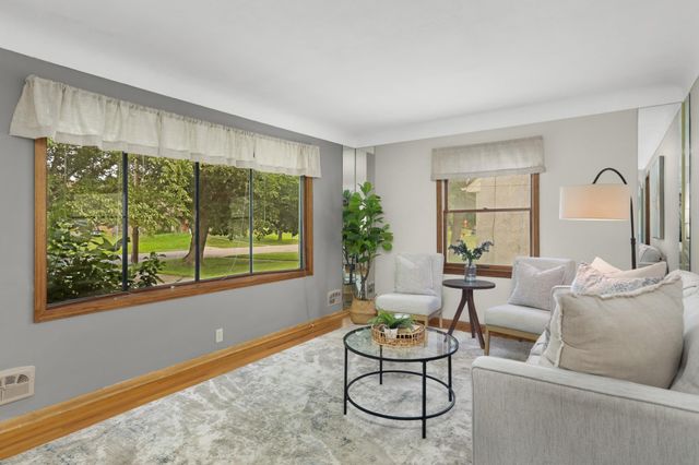 3908 Hayes Street NE, Columbia Heights, MN 55421