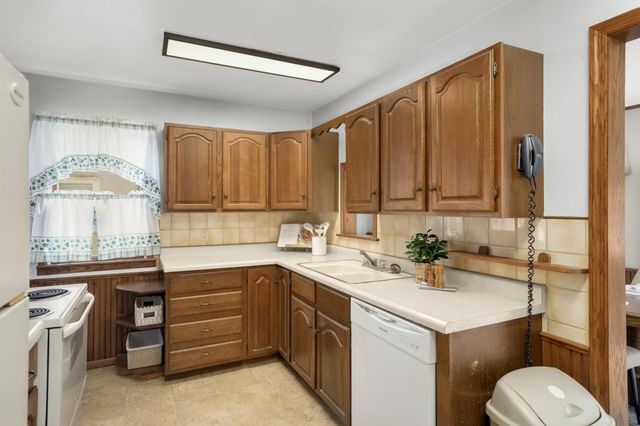 3908 Hayes Street NE, Columbia Heights, MN 55421