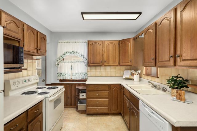 3908 Hayes Street NE, Columbia Heights, MN 55421