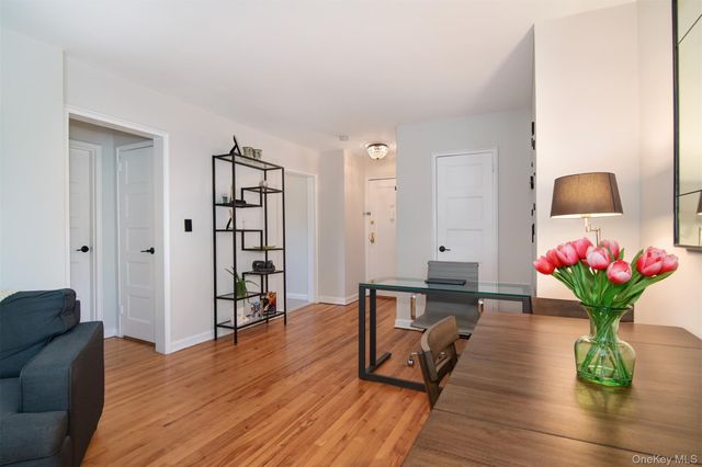 330 S Broadway B10, Tarrytown, NY 10591