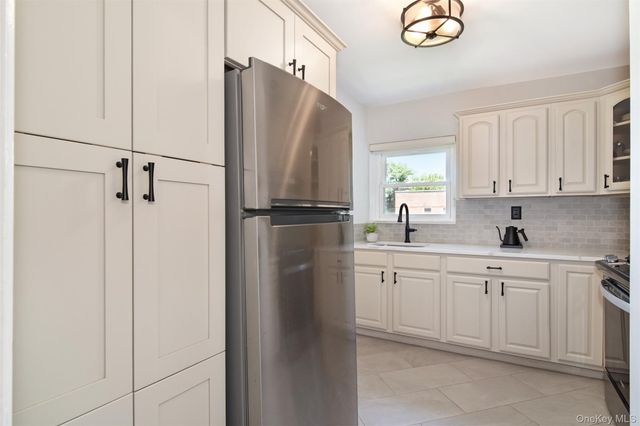 330 S Broadway B10, Tarrytown, NY 10591