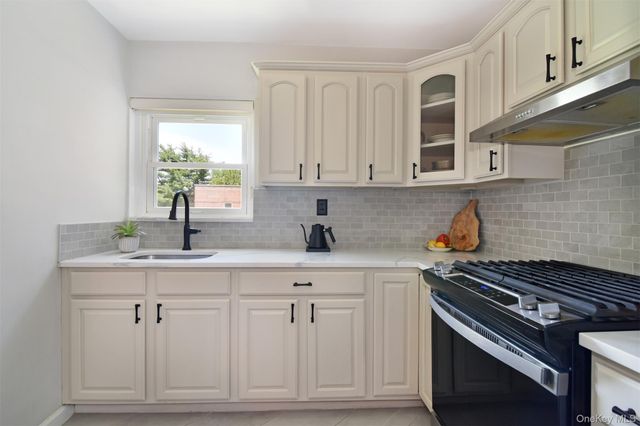 330 S Broadway B10, Tarrytown, NY 10591