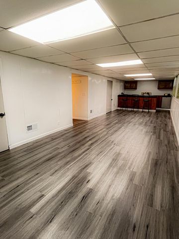 5315 W Portage AVENUE, Milwaukee, WI 53223