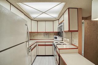 2680 Oxford Street N 107, Roseville, MN 55113
