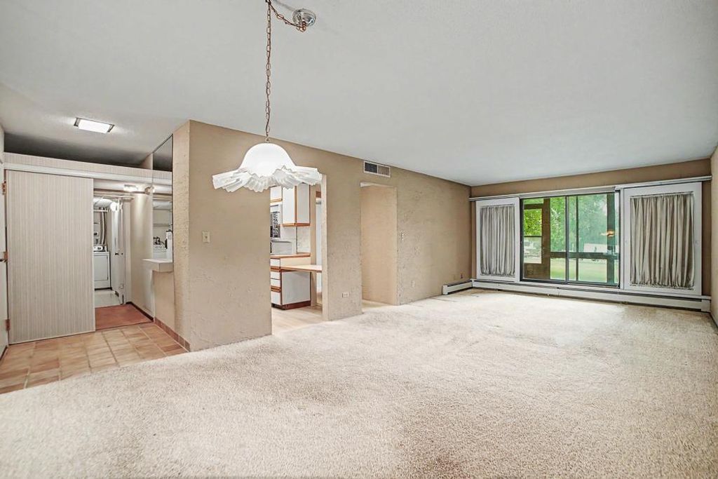2680 Oxford Street N 107, Roseville, MN 55113 — photo 5
