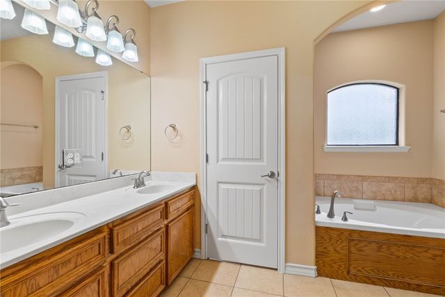 2806 Yeager Dr, Corpus Christi, TX 78410