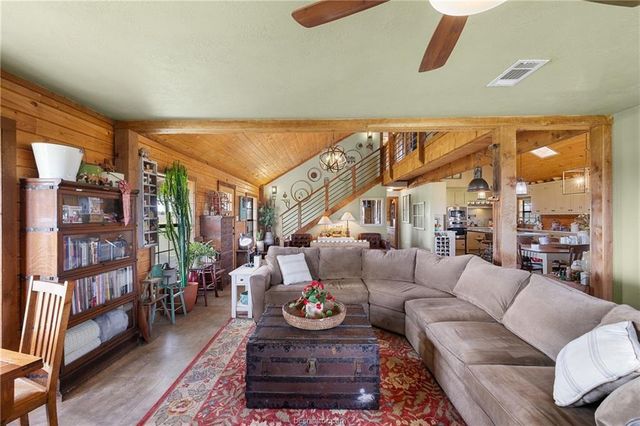8501 Grassbur Road, Bryan, TX 77808