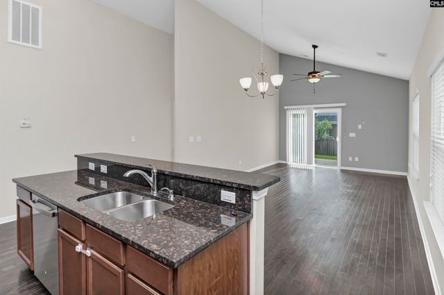 501 FINNEGAN Lane, West Columbia, SC 29169